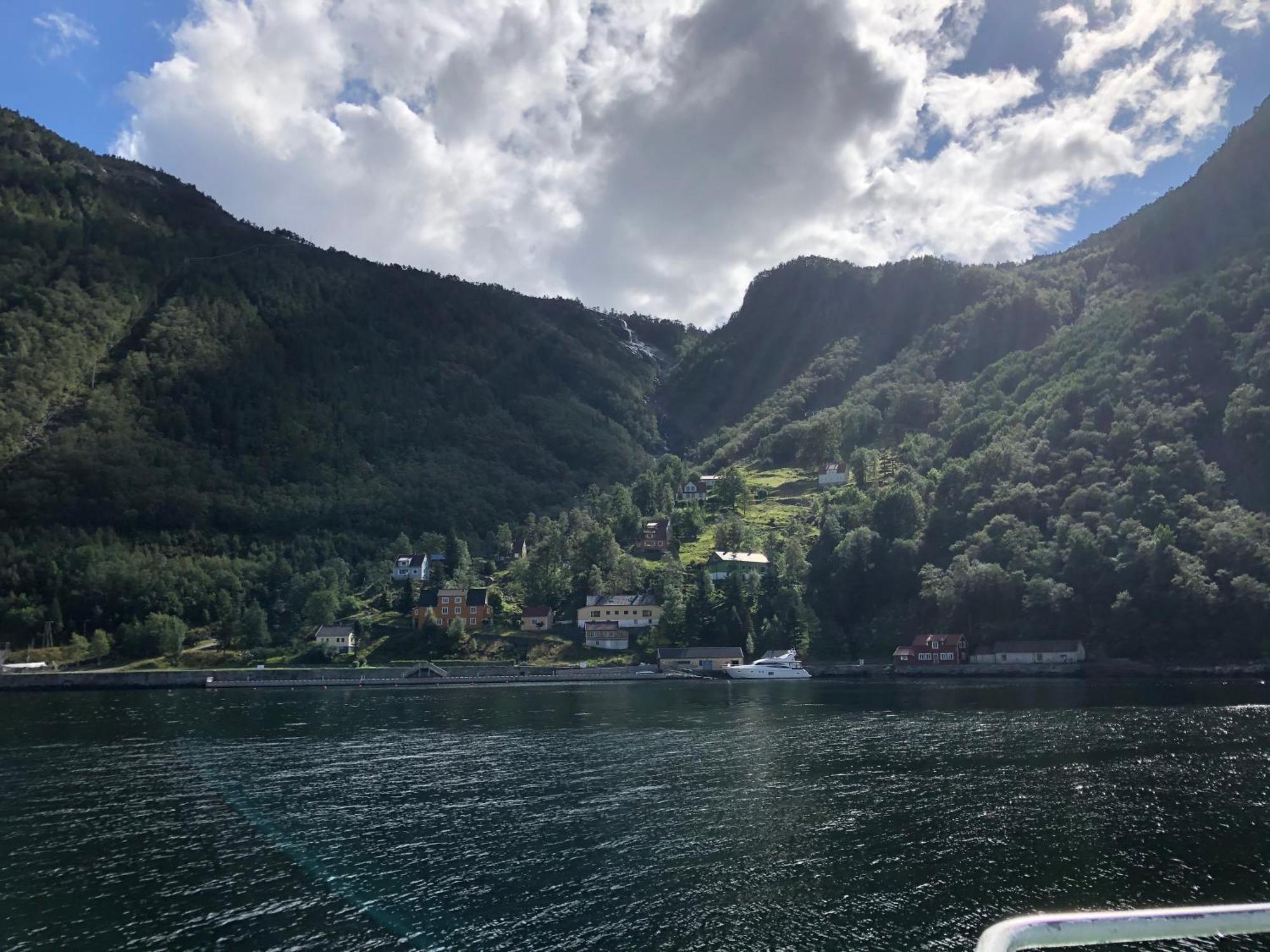 Florli 4444 Lysefjorden - Director'S Residence Саннес Экстерьер фото